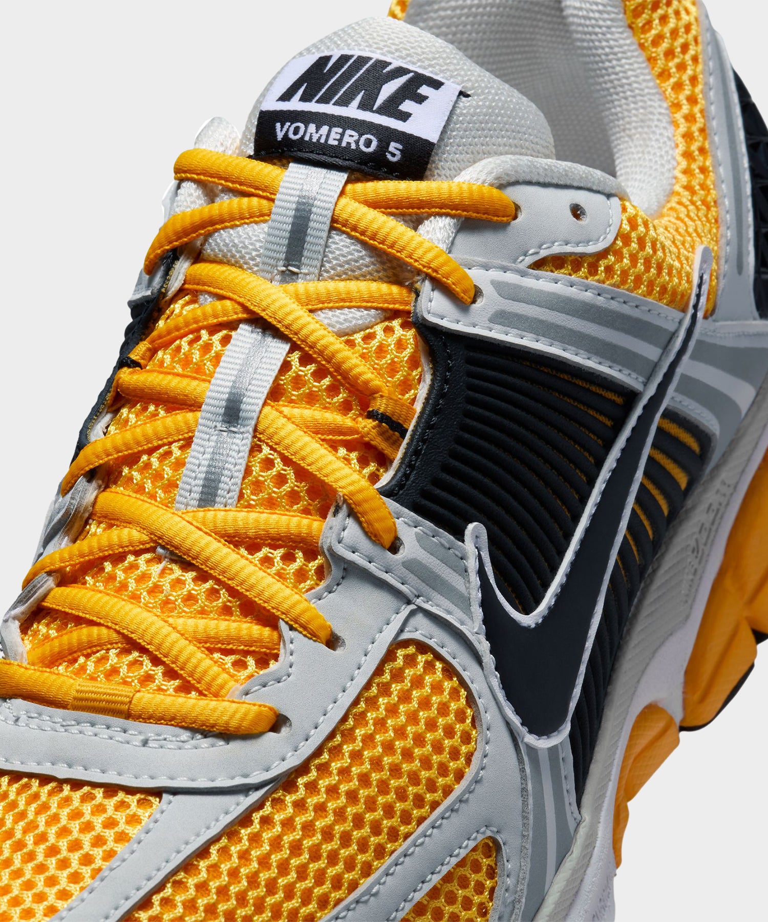 Nike Zoom Vomero in University Gold - Image 3