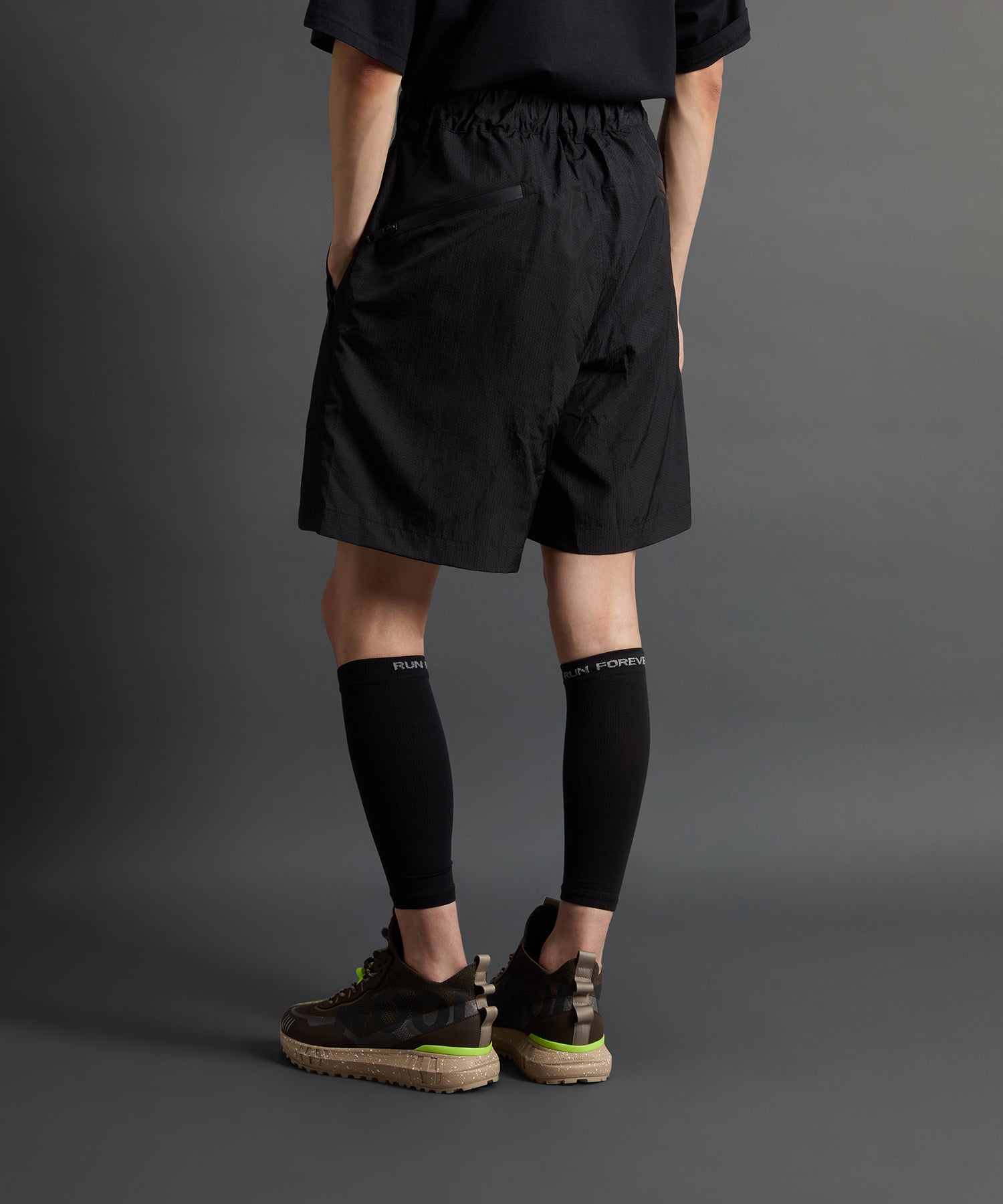 Todd Snyder x Woolrich Trek Short - Image 4