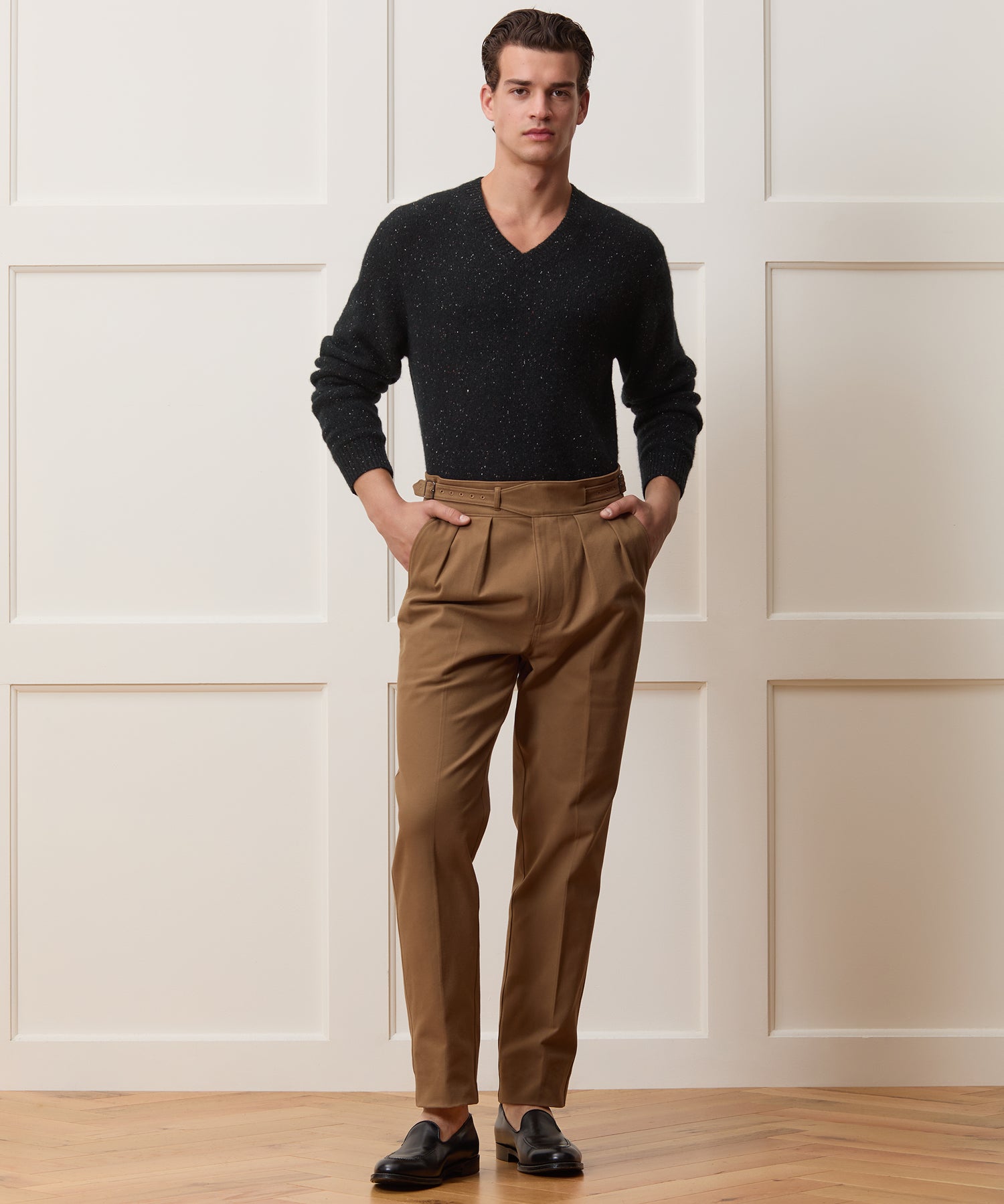 Donegal Cashmere V-Neck Sweater - Image 3