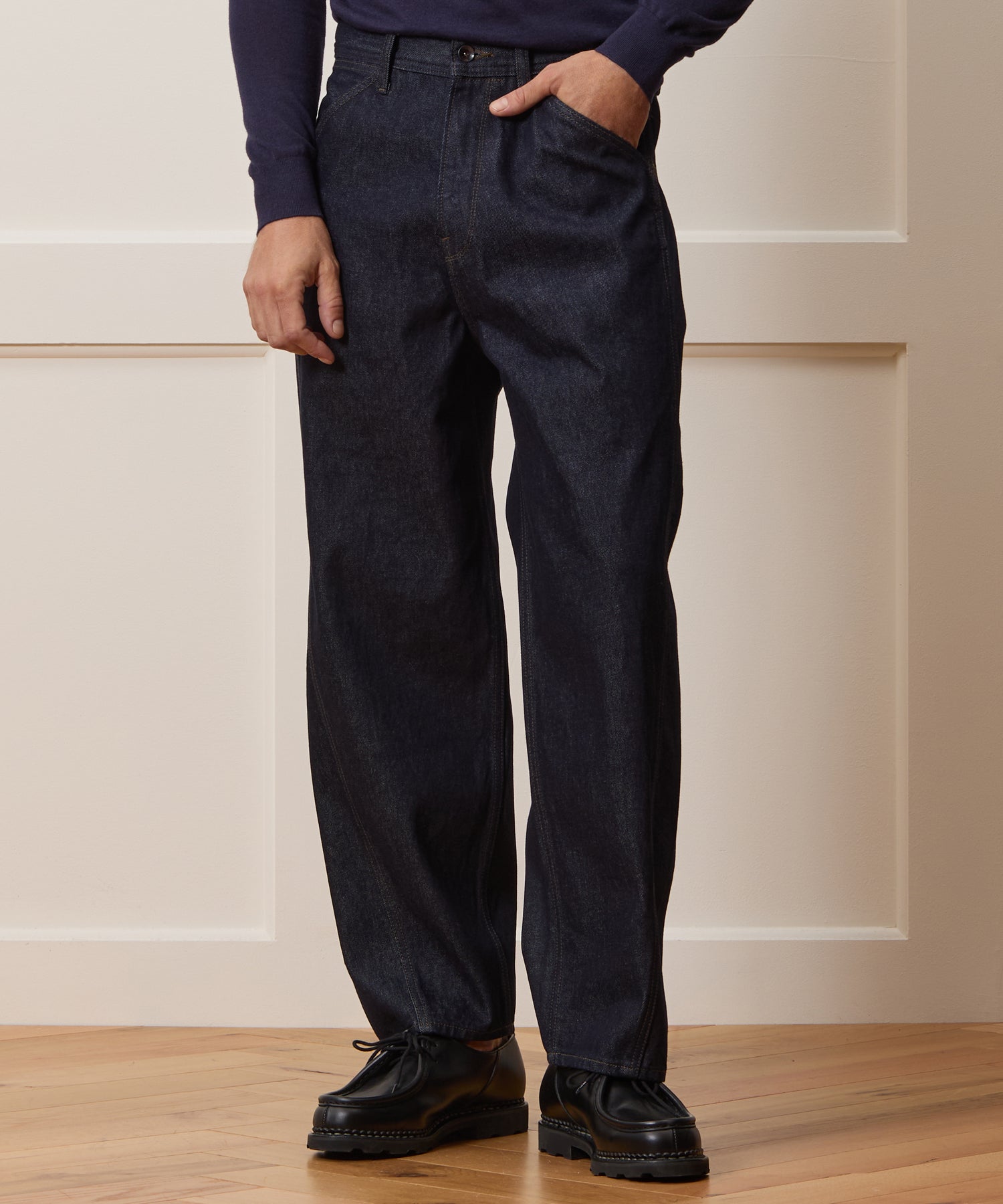 Relaxed Barrel Jean in Indigo Rinse - Image 2