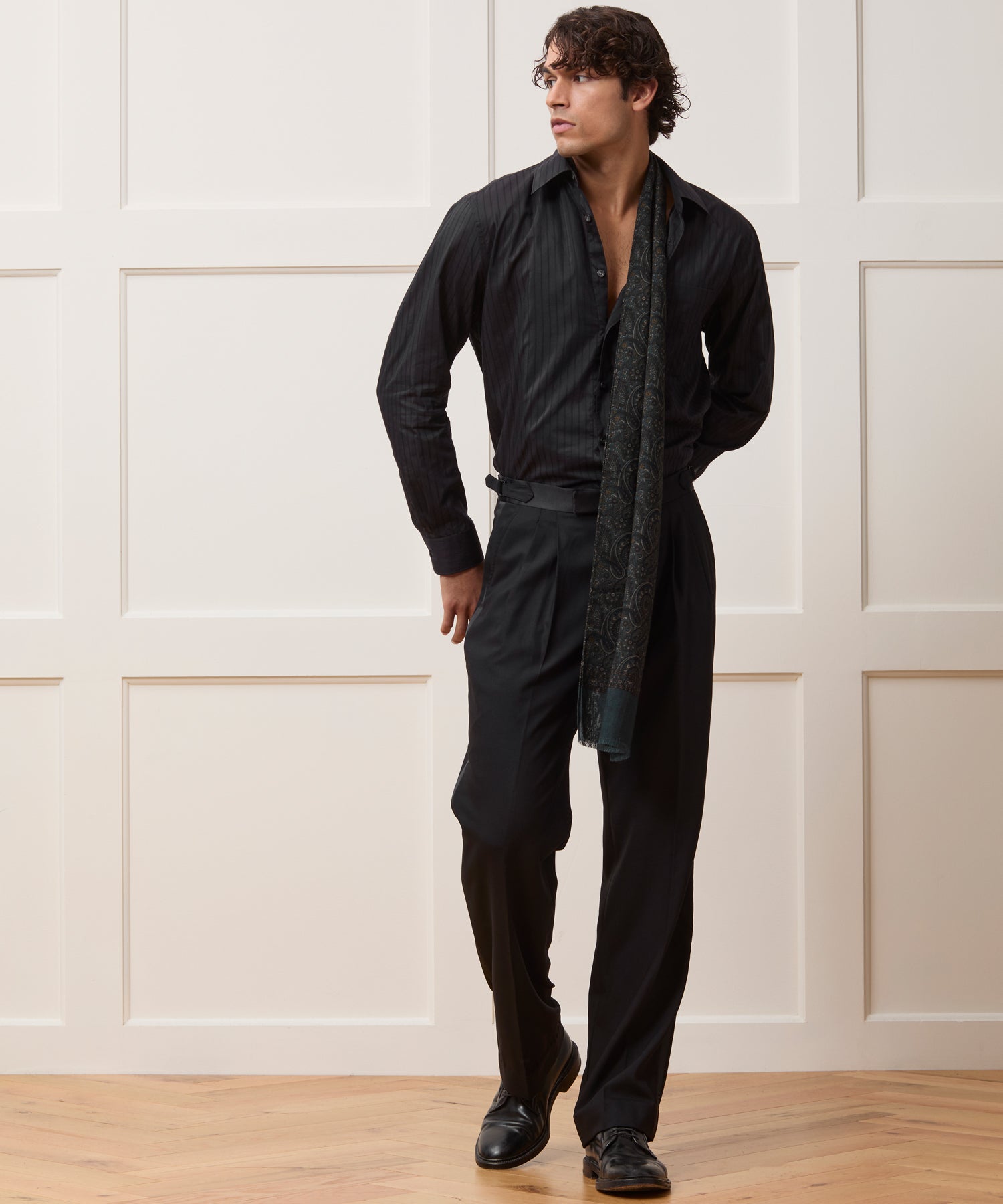 Italian Wool Paisley Scarf - Image 2