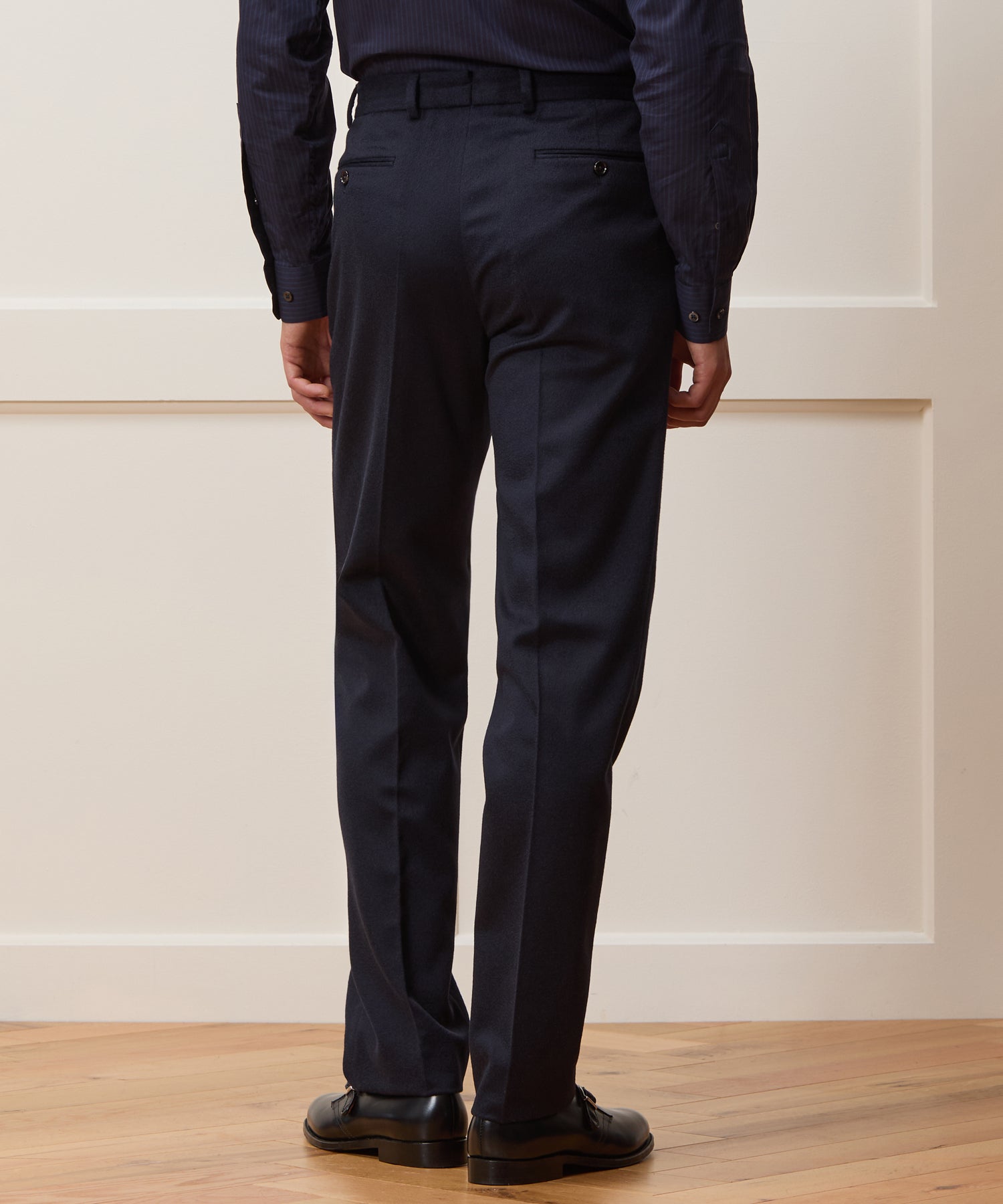 Italian Cashmere Sutton Suit - Image 7