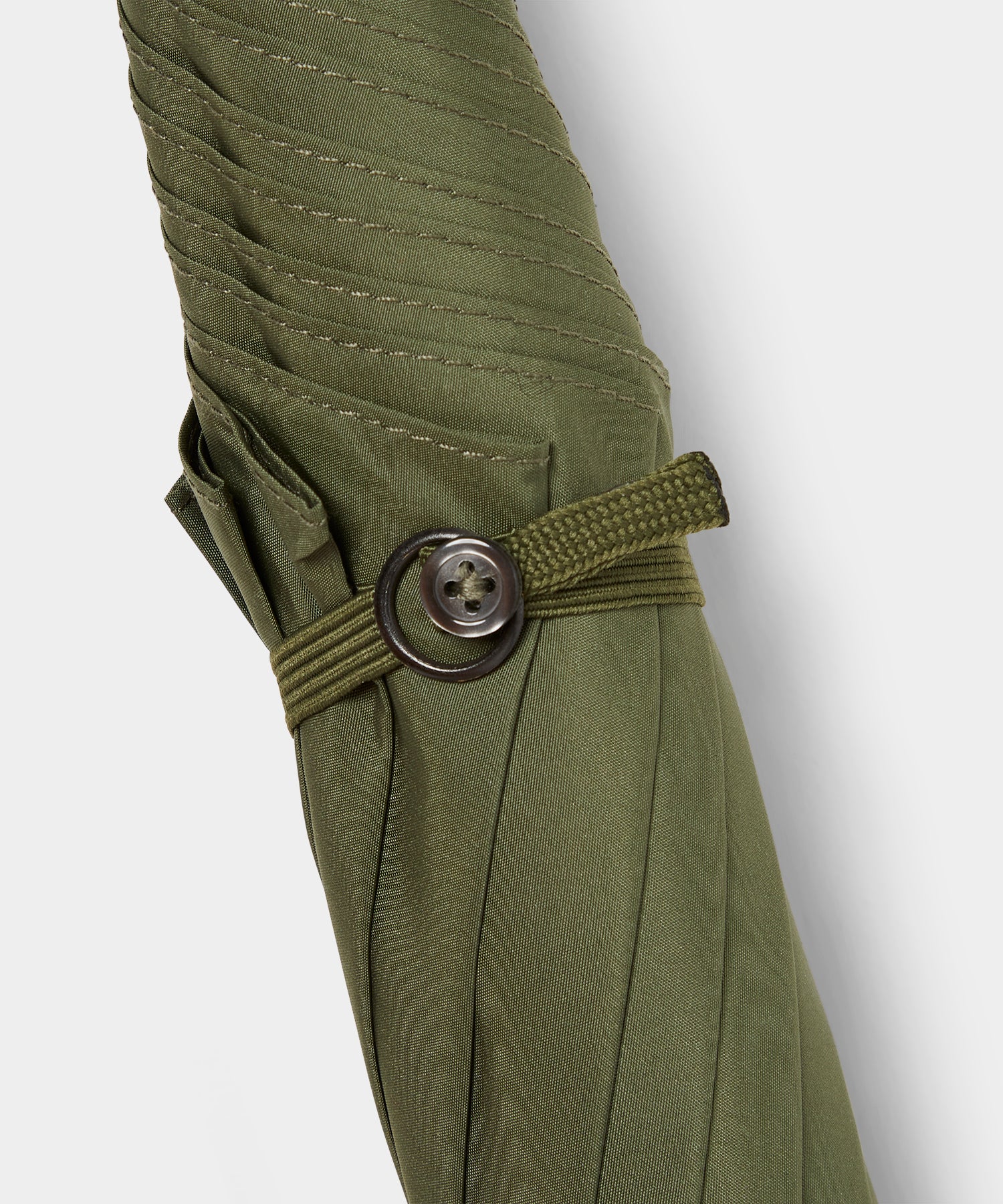 Fox Umbrellas Large Umbrella in Olive - Image 4