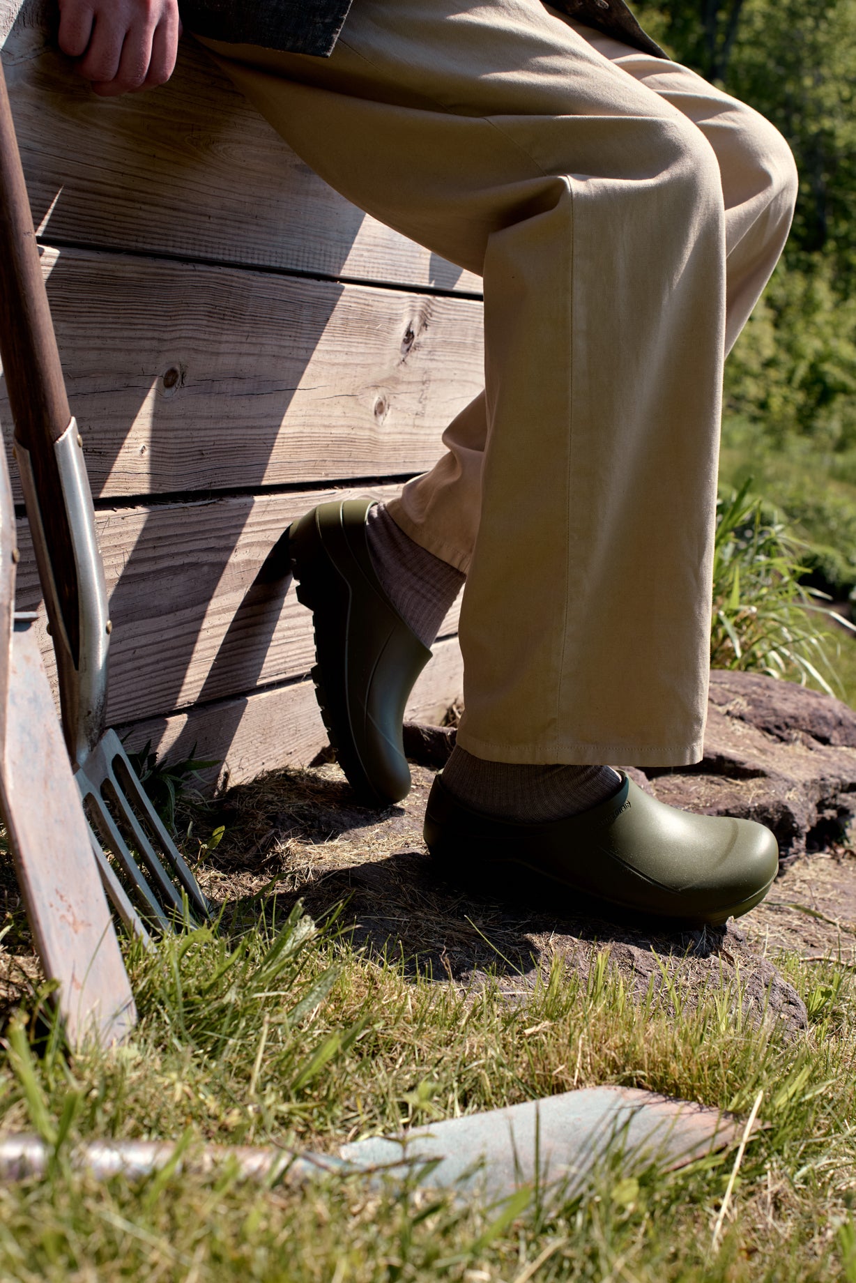 Todd Snyder x Gardenheir Rubber Clogs in Snyder Olive - Image 8