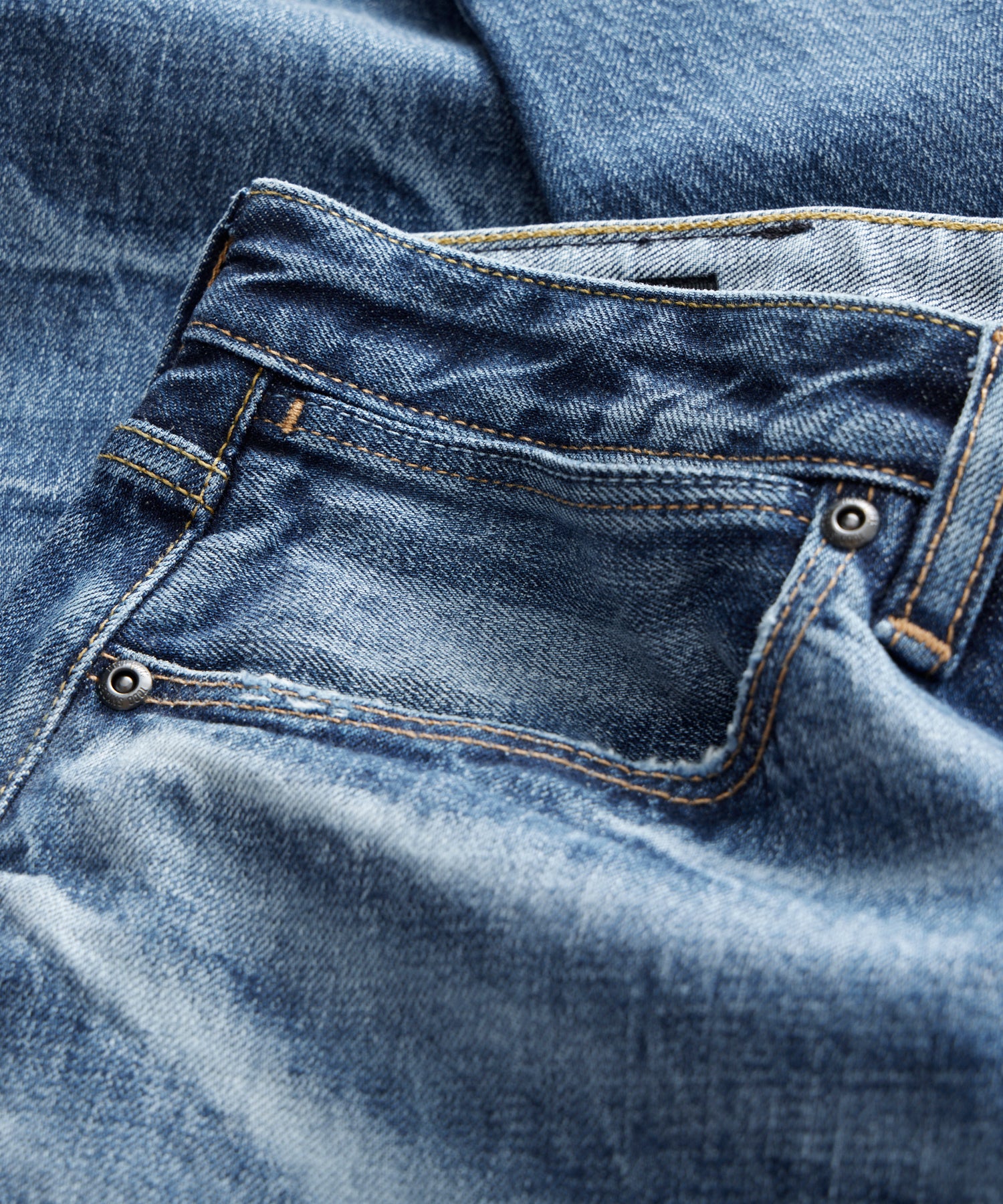 Slim Japanese Selvedge Stretch Jean in Distressed Wash - Image 4