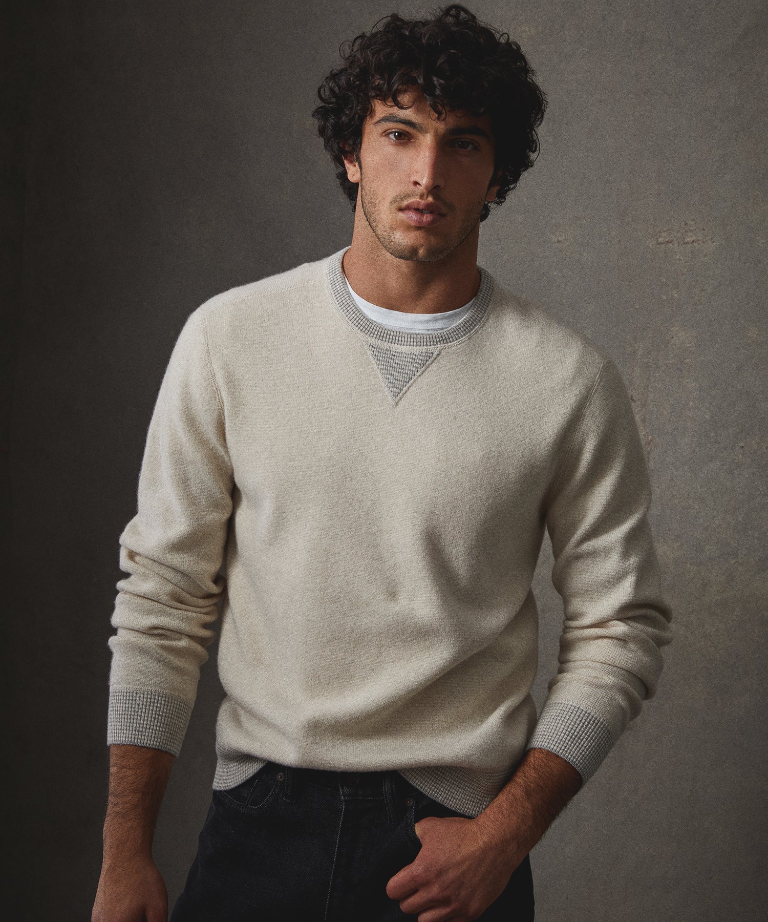 Cashmere Sweatshirt in Oatmeal - Image 2
