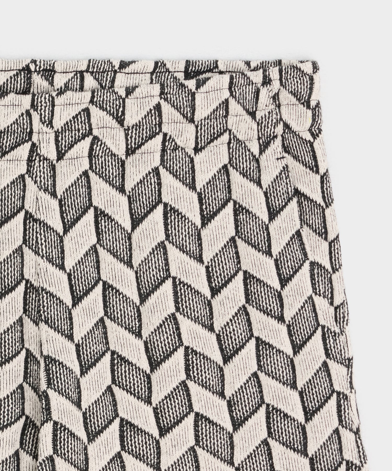 7 Relaxed Checkered Short - Image 6