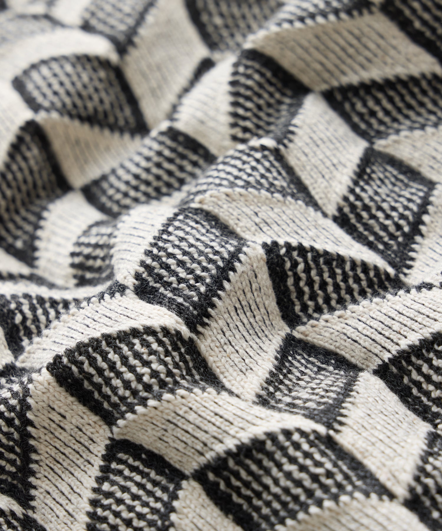7 Relaxed Checkered Short - Image 8