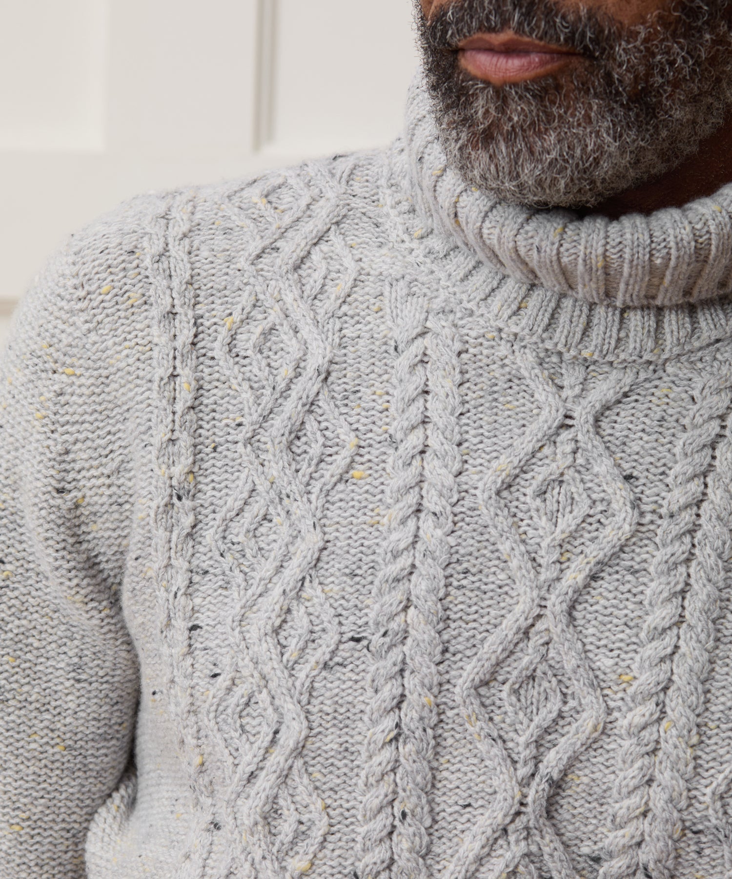 Inis Me??in Cashmere-Merino Aran Turtle Neck - Image 4