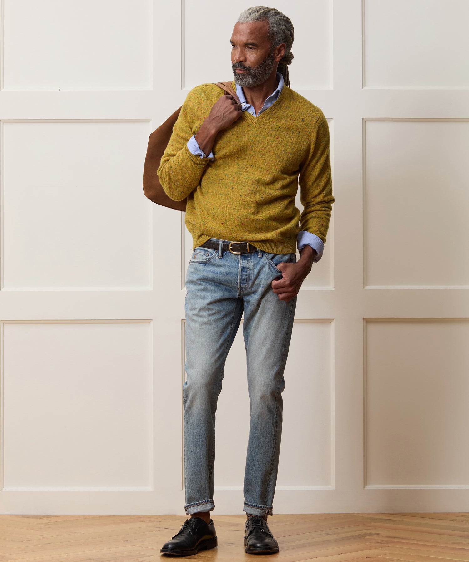 Inis Me??in Merino-Cashmere V-Neck Sweater - Image 3