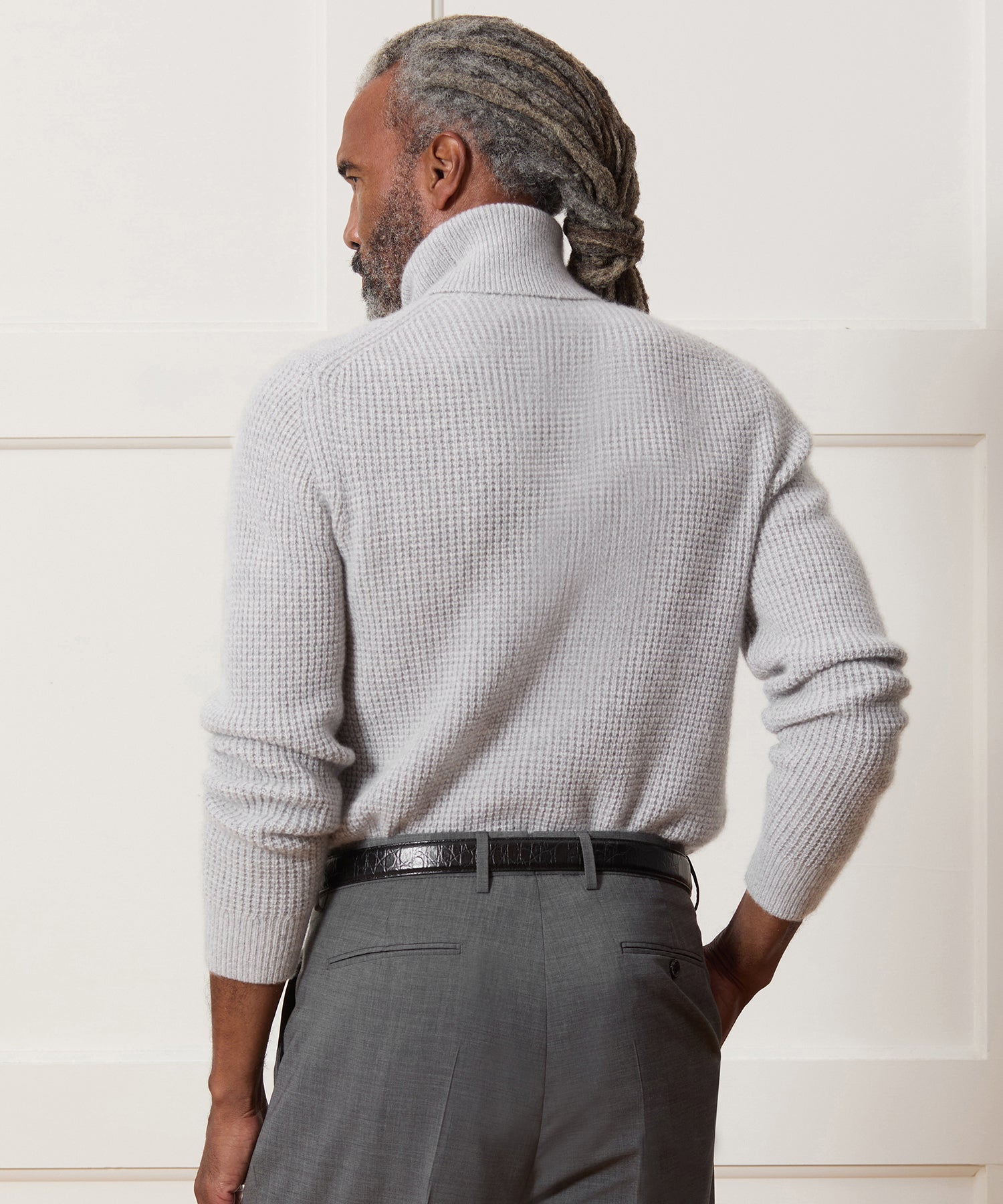 Waffle Cashmere Turtleneck - Image 5