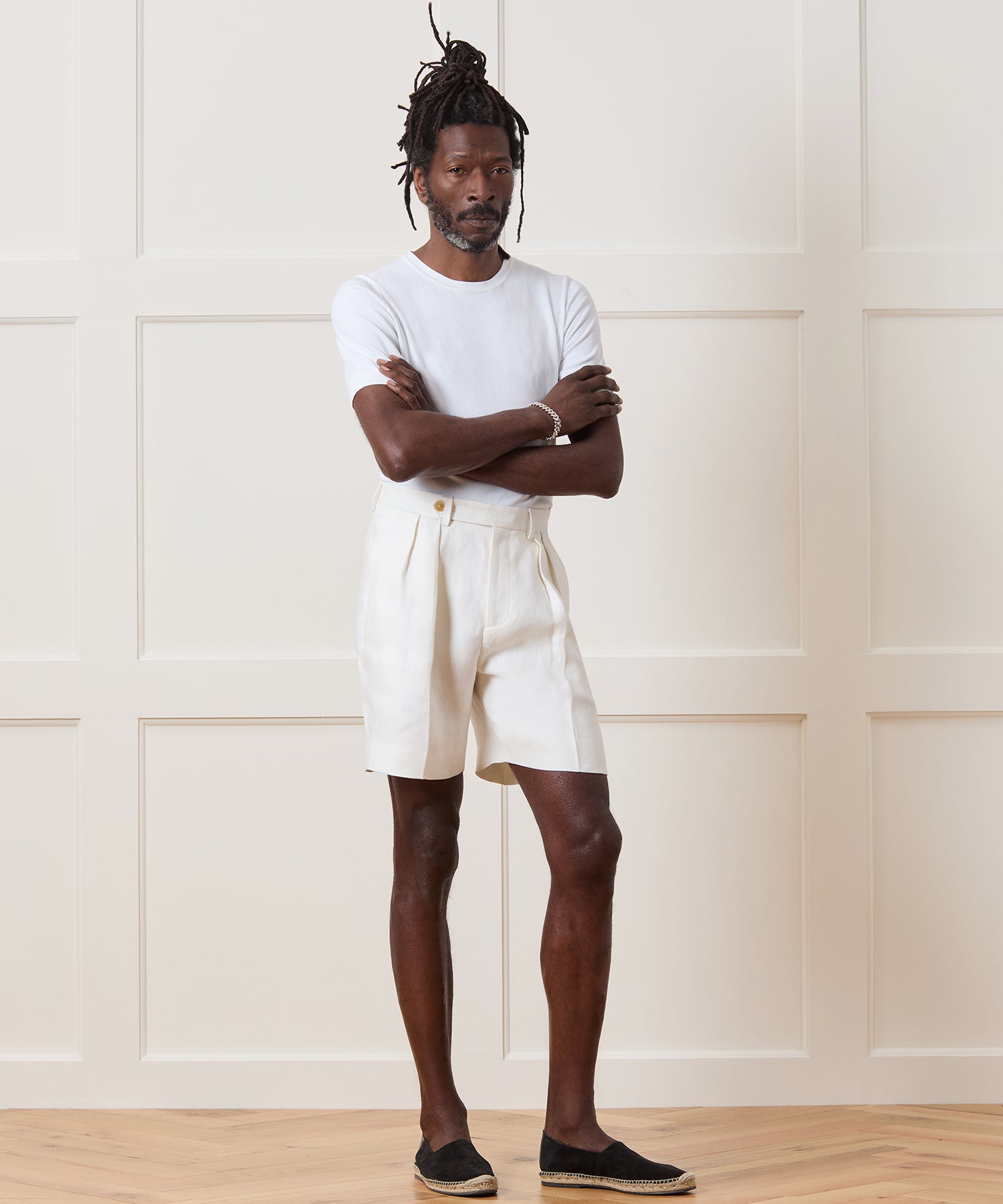 7 Italian Linen Pleated Short - Image 3