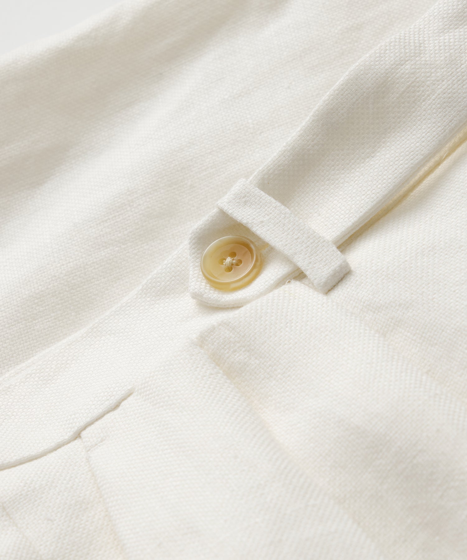 7 Italian Linen Pleated Short - Image 8