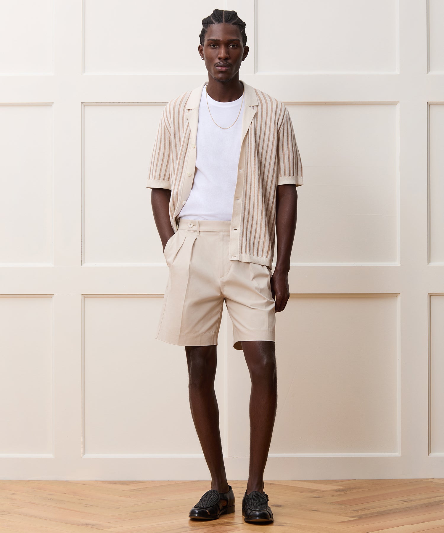7 Pleated Tab Short - Image 3