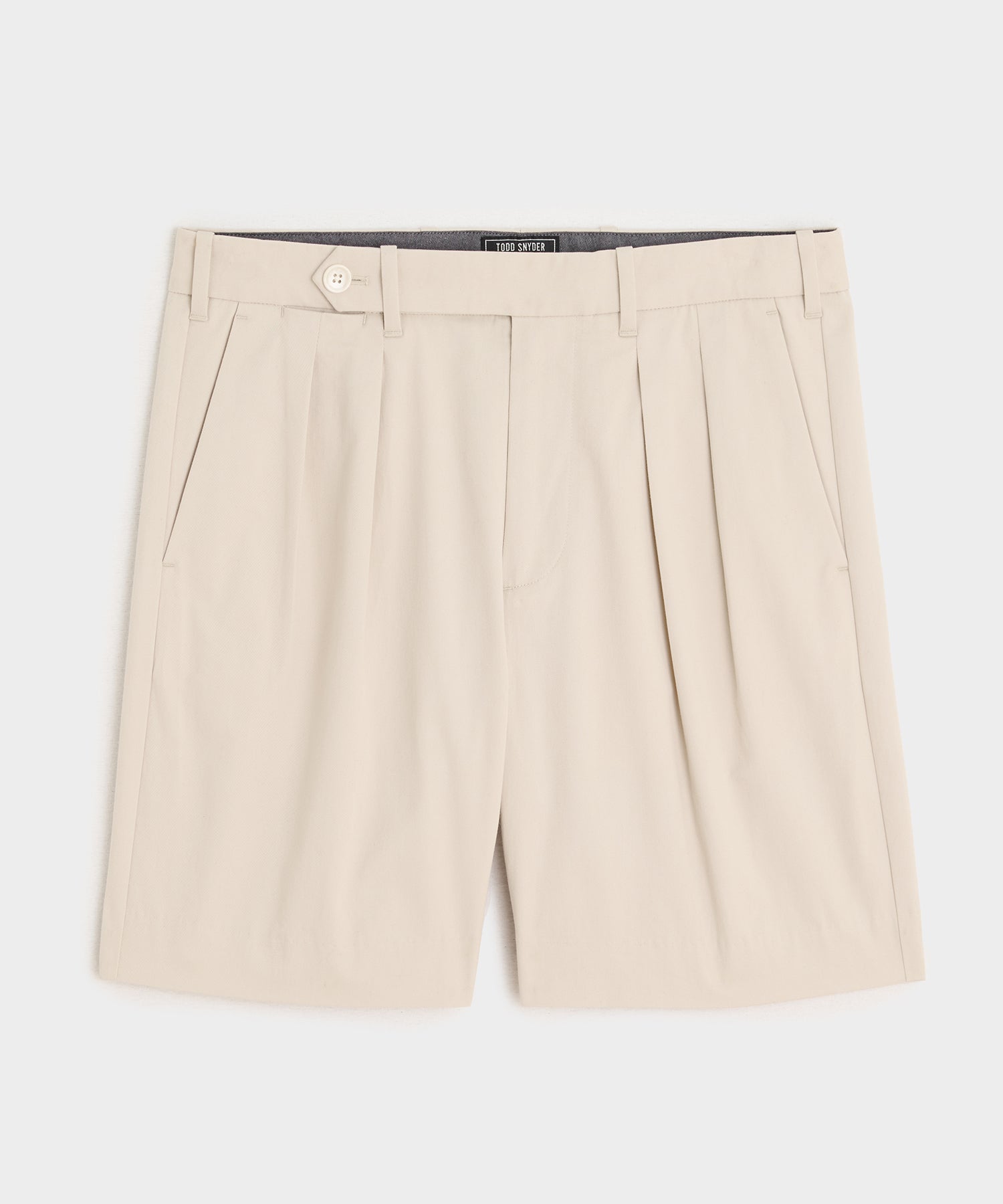 7 Pleated Tab Short