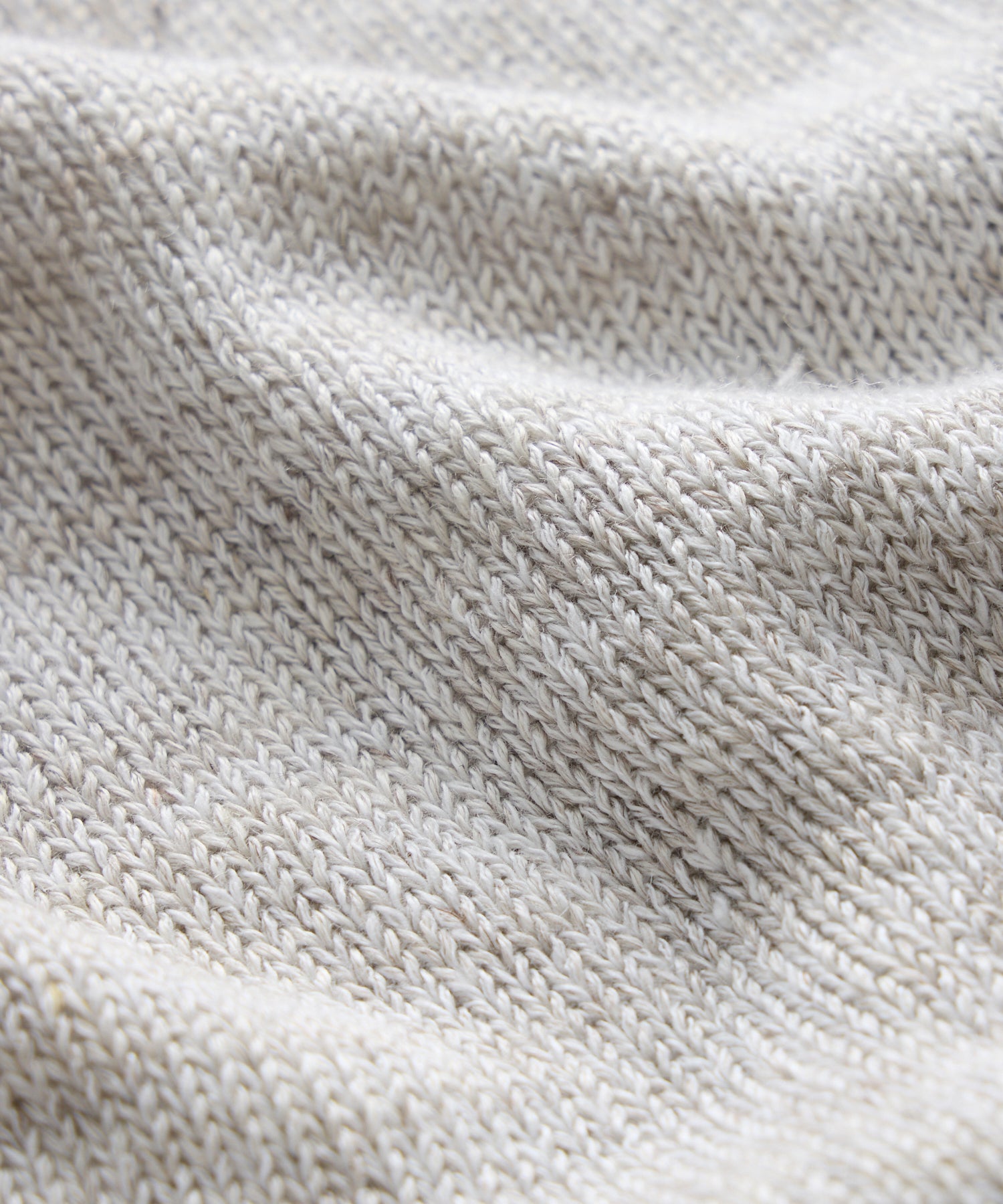 Inis Me??in Linen Hurler V-Neck Sweater in Silver Marl - Image 6