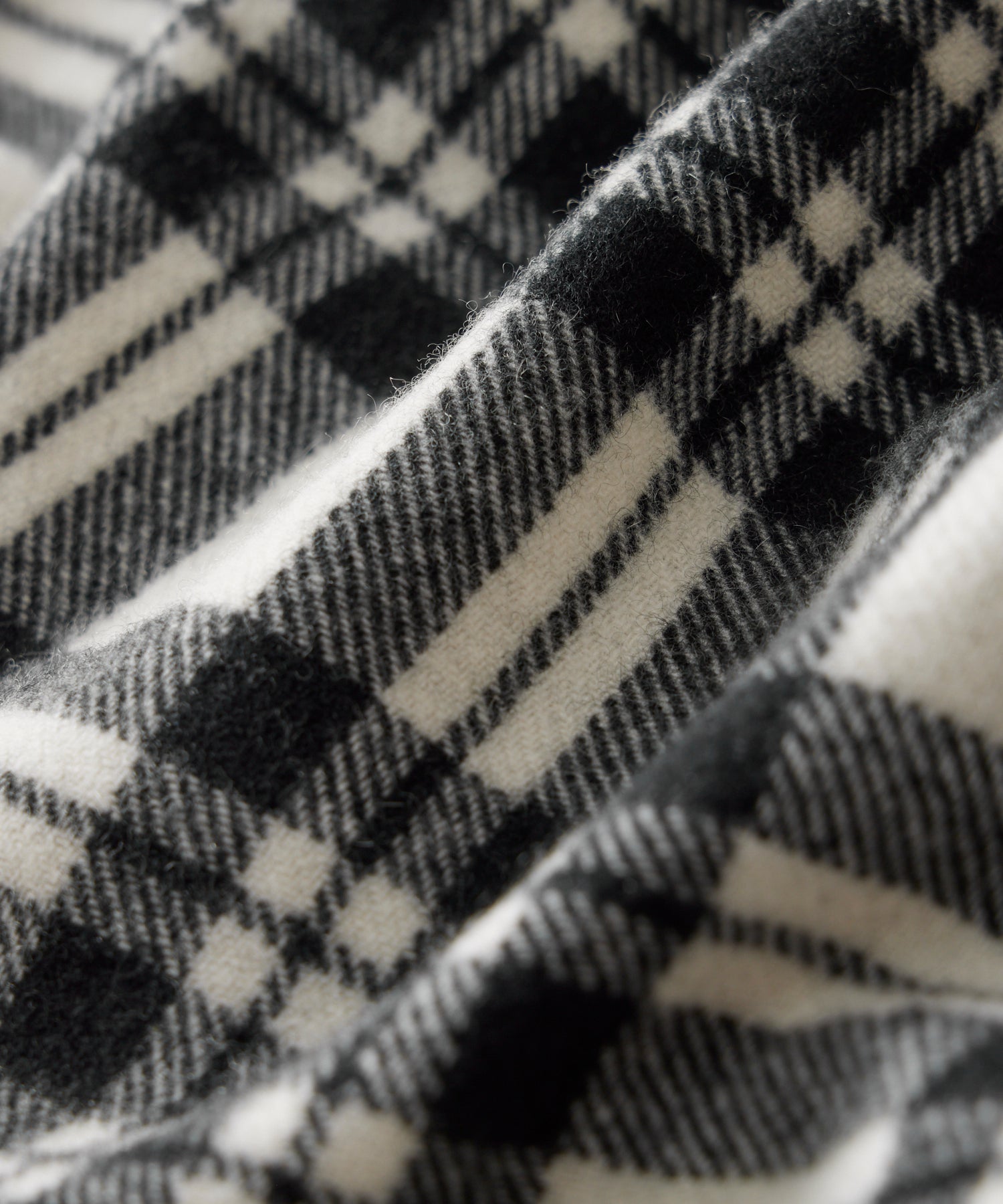 Todd Snyder X Woolrich Cashmere Shirt Jacket in Black Plaid - Image 3