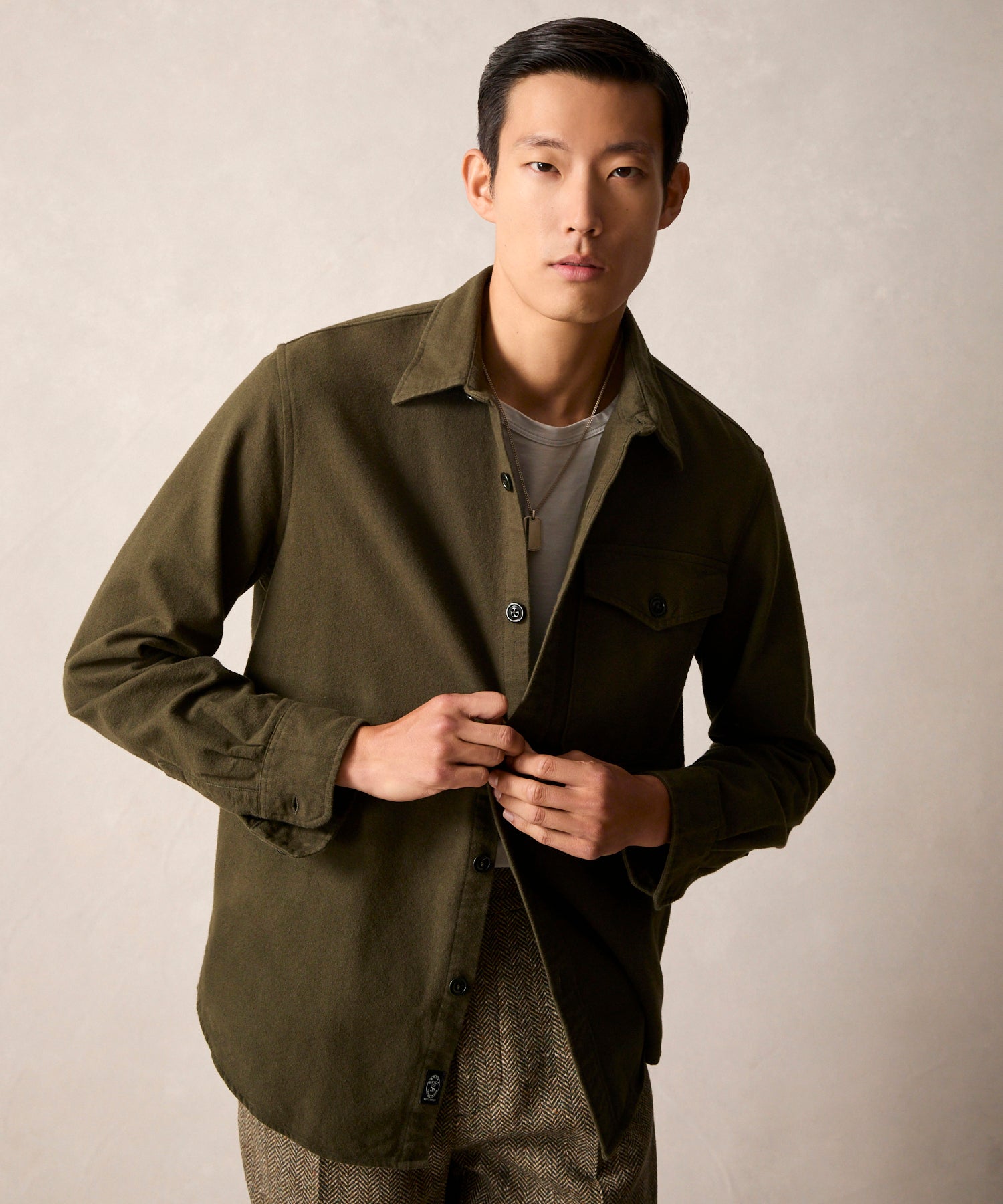 Chamois Shirt in Dark Moss - Image 6
