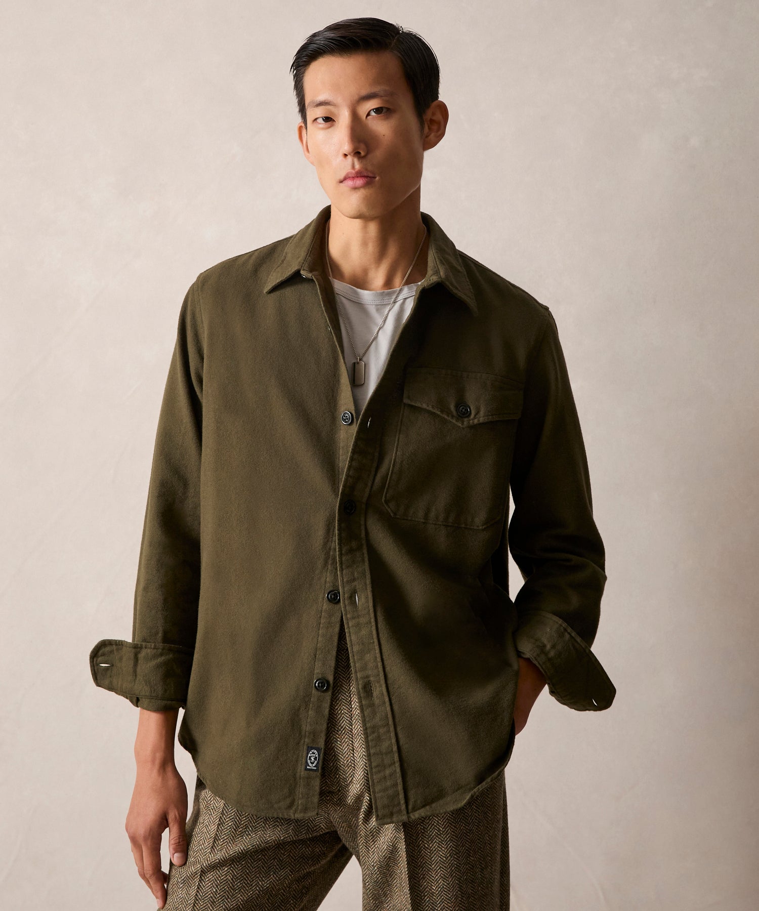 Chamois Shirt in Dark Moss - Image 2
