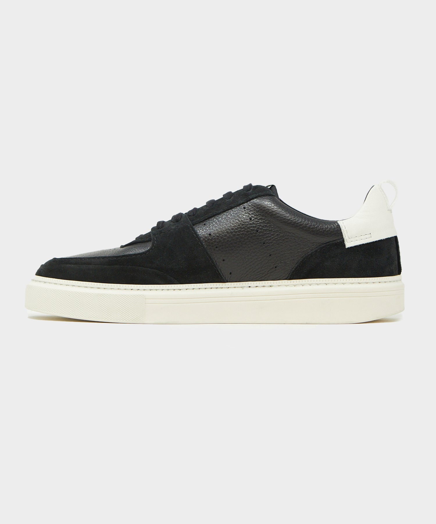 Tuscan Leather Court Shoe - Image 4