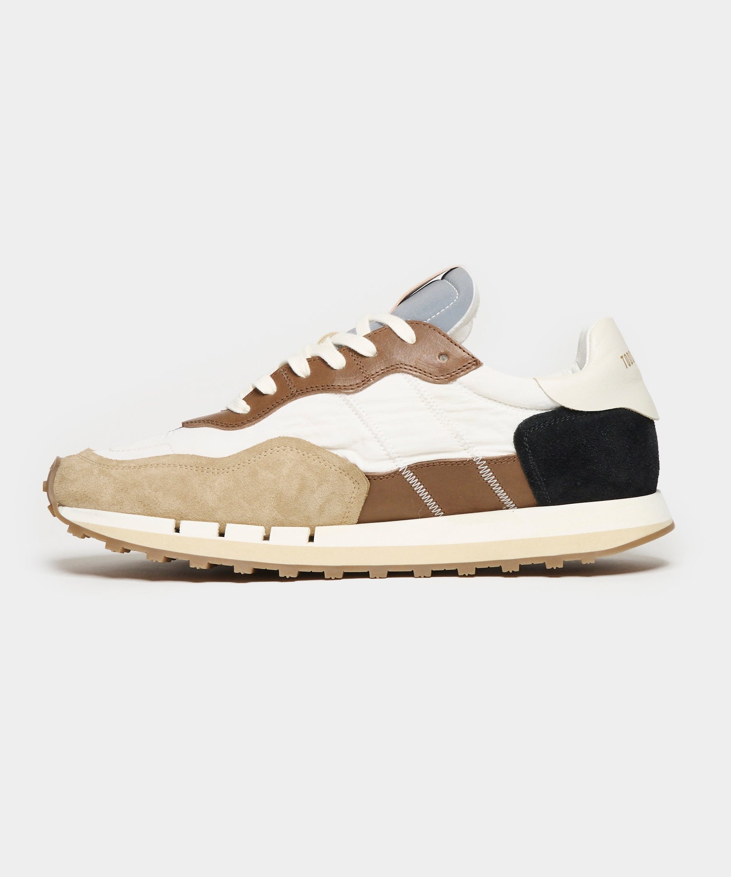 Tuscan Trainer in Nocciola - Image 3