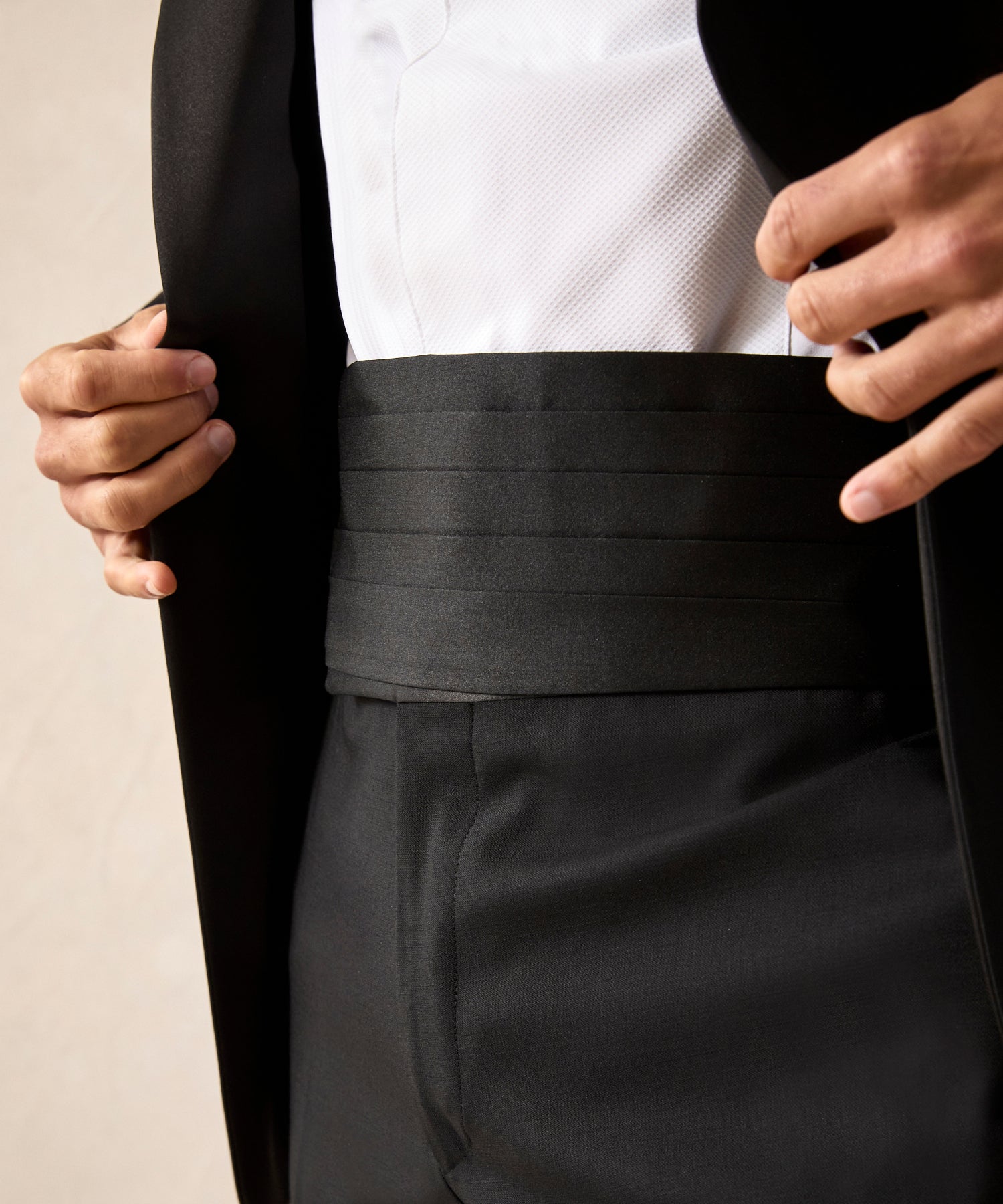 Silk Cummerbund in Black - Image 2