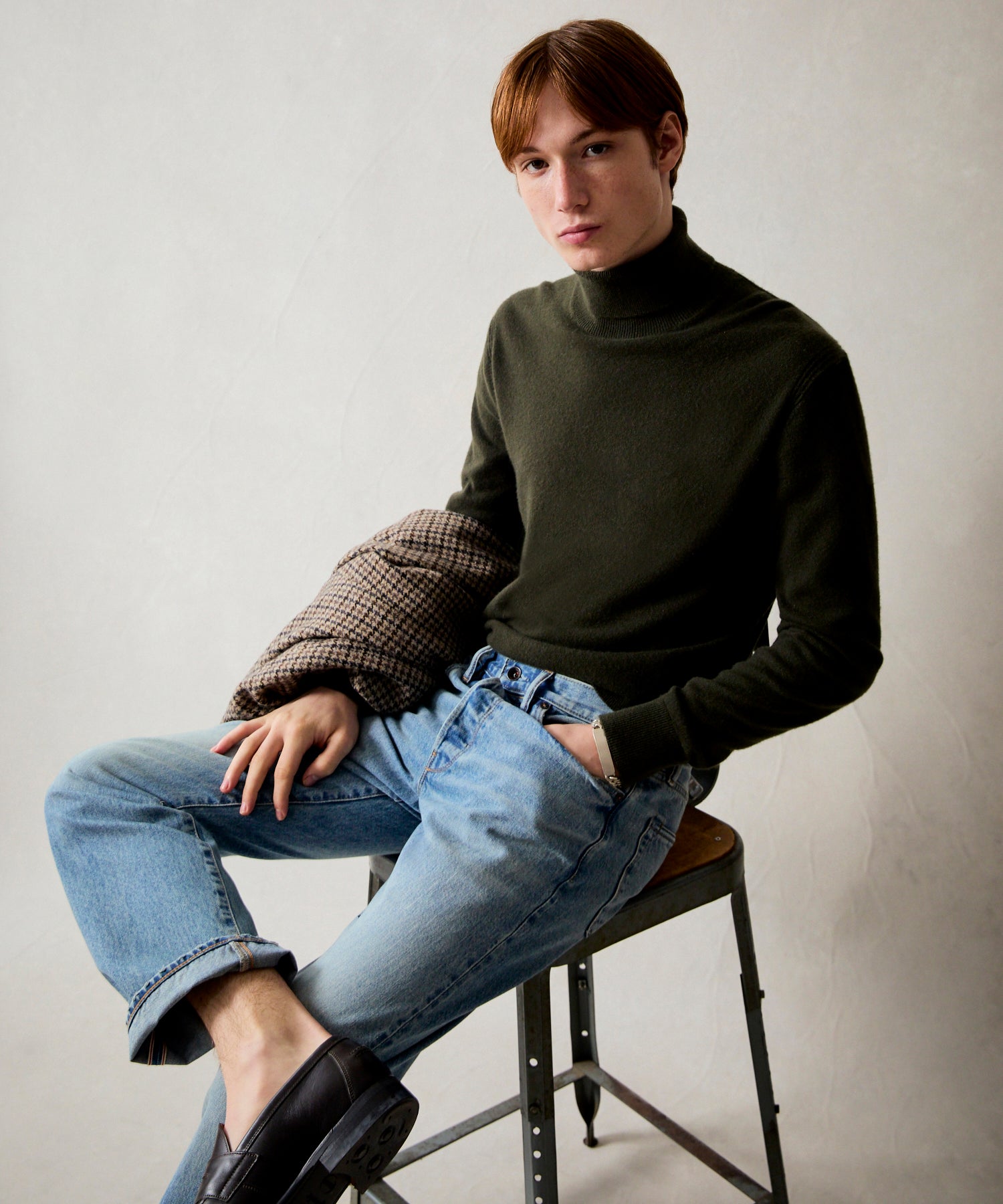 Cashmere Turtleneck in Snyder Olive - Image 2