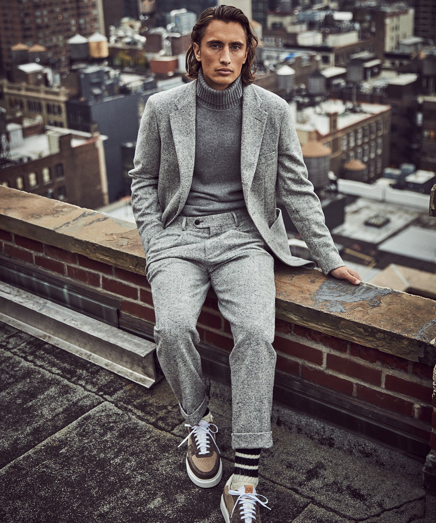 Nomad Cashmere Turtleneck in Heather Grey - Image 4