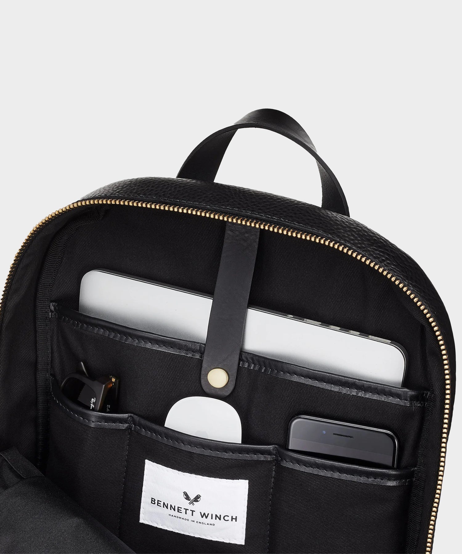 Bennett Winch Leather Backpack - Image 4