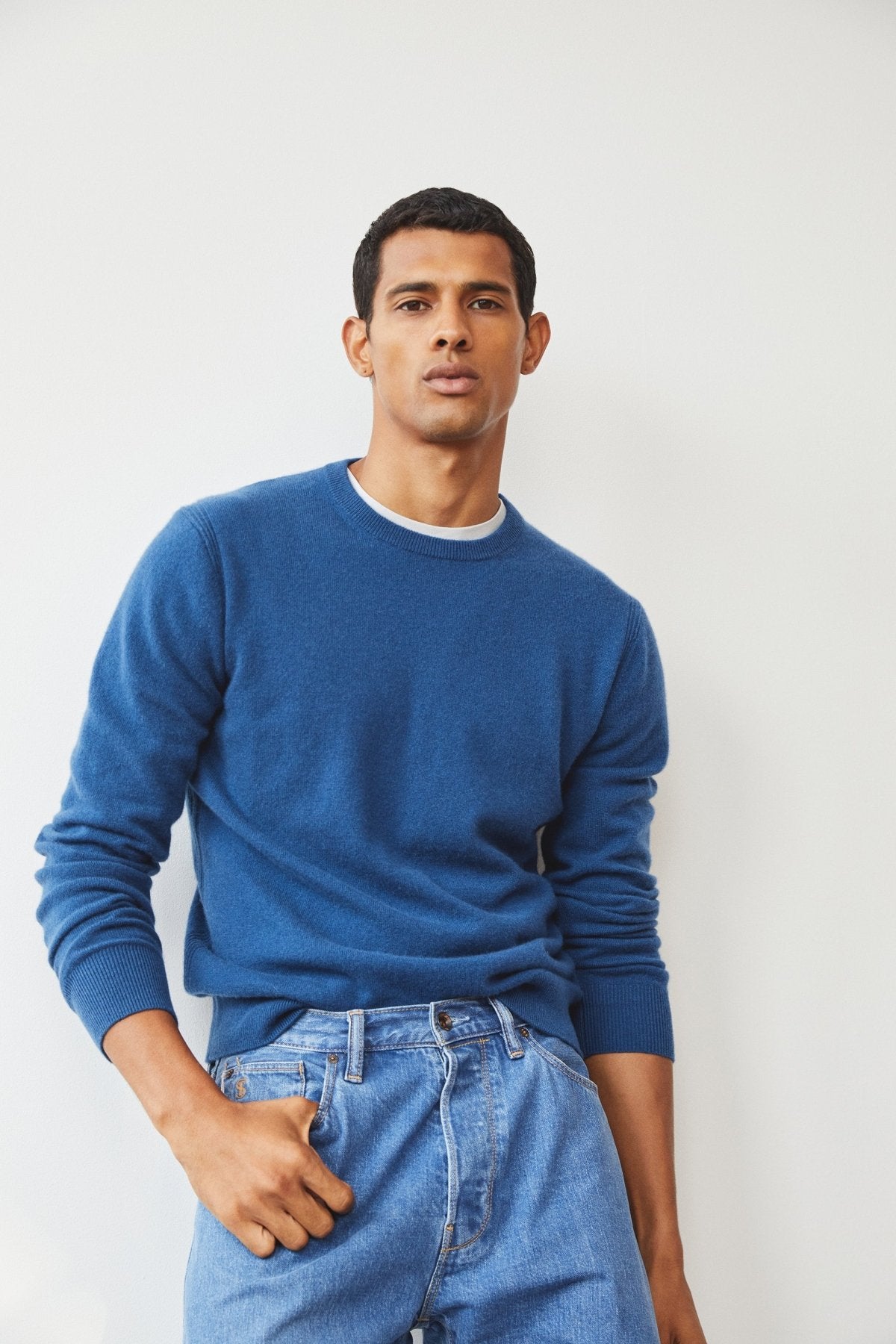 Cashmere Crewneck in Dark Teal - Image 5